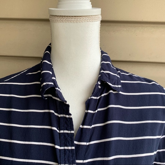 •Beachlunchlounge• Striped Tab Sleeve Blouse-SizeS - Picture 4 of 11